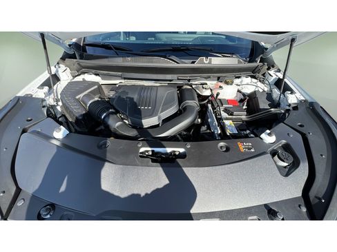 Certified 2026 Buick Enclave Sport Touring AWD/4WD image 33