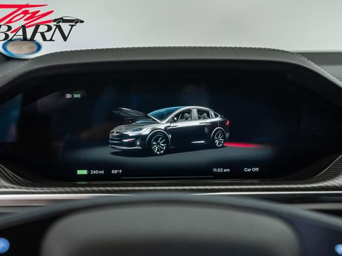 Used 2022 Tesla Model X Plaid image 18