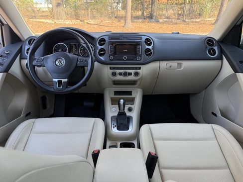 Used 2014 Volkswagen Tiguan SEL image 20