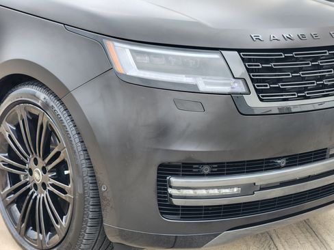 Certified 2025 Land Rover Range Rover Long Wheelbase Autobiography image 8
