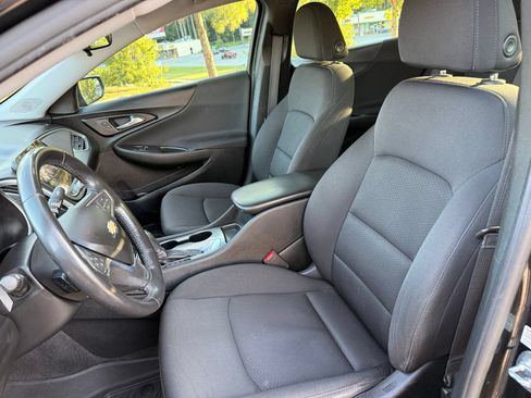 Used 2020 Chevrolet Malibu RS FWD image 35