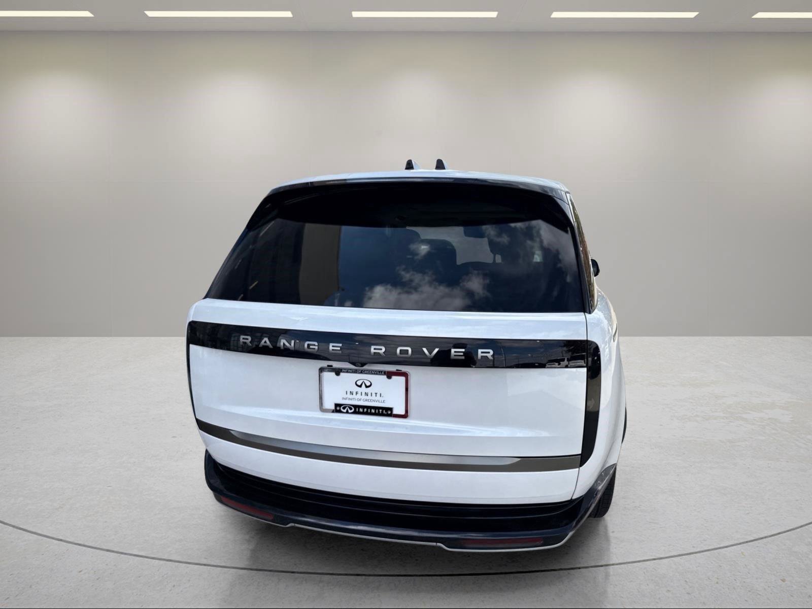Used 2024 Land Rover Range Rover SE AWD/4WD image 12