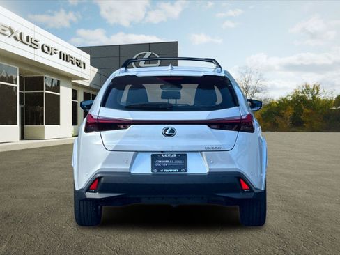 Certified 2025 Lexus UX 300h FWD w/ Accessory Package (Z2) image 9
