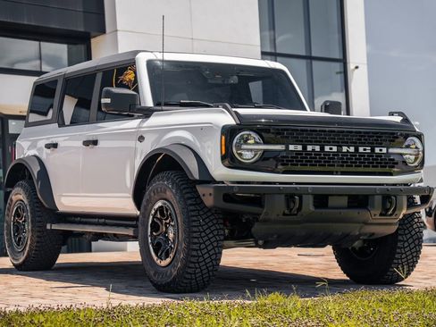 Used 2024 Ford Bronco Wildtrak AWD/4WD image 7