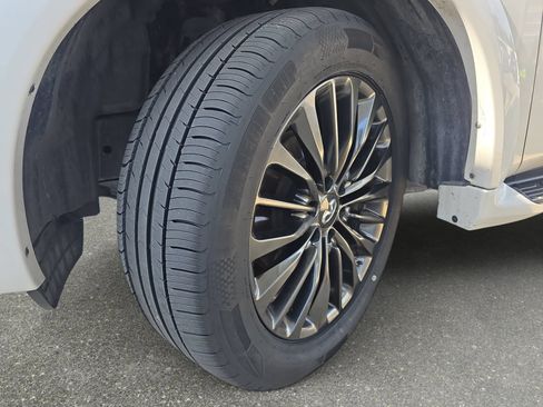 Used 2022 INFINITI QX80 Sensory w/ Cargo Package AWD/4WD image 31