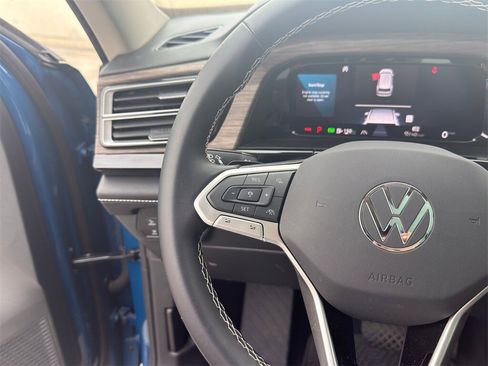 New 2025 Volkswagen Atlas SEL image 12