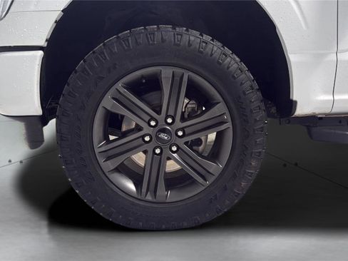 Certified 2021 Ford F150 XLT w/ Equipment Group 302A High image 9