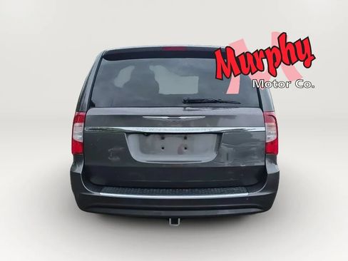 Used 2015 Chrysler Town & Country Touring w/ Driver Convenience Group FWD image 8