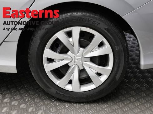 Used 2020 Honda Civic LX image 8