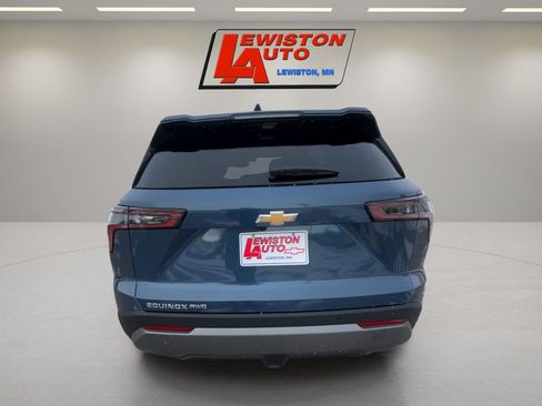New 2026 Chevrolet Equinox LT w/ Convenience Package II AWD/4WD image 4