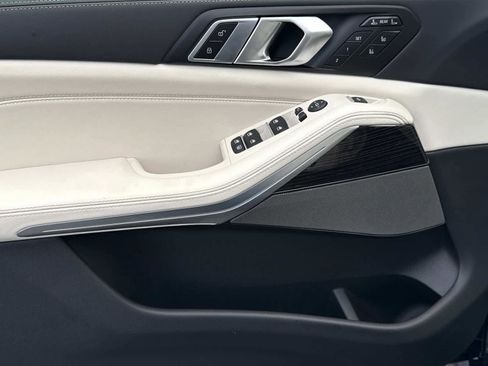 New 2026 BMW X7 xDrive40i w/ Executive Package image 27