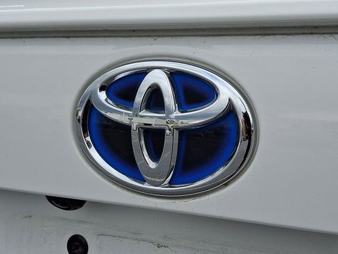 Used 2021 Toyota RAV4 XLE w/ Convenience Package AWD/4WD image 31