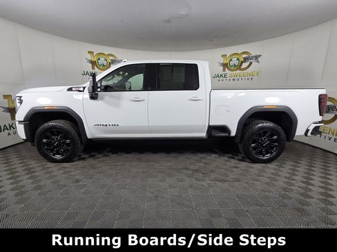 Used 2024 GMC Sierra 2500 AT4 w/ AT4 Premium Plus Package AWD/4WD image 4
