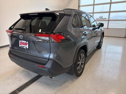 Used 2024 Toyota RAV4 XLE Premium w/ Weather Package AWD/4WD image 8