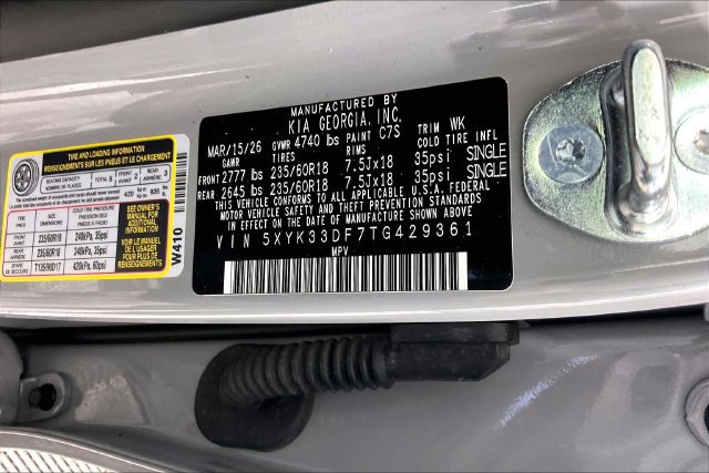 Certified 2026 Kia Sportage EX w/ EX Panorama Roof Package FWD image 17