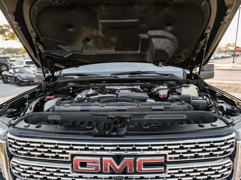 Used 2022 GMC Sierra 3500 Denali w/ Denali Black Diamond Edition image 58