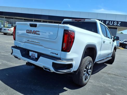 Used 2024 GMC Sierra 1500 AT4 w/ Technology Package AWD/4WD image 35