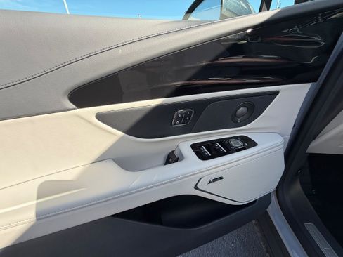 New 2026 Lincoln Nautilus Premier w/ Equipment Group 102A image 12