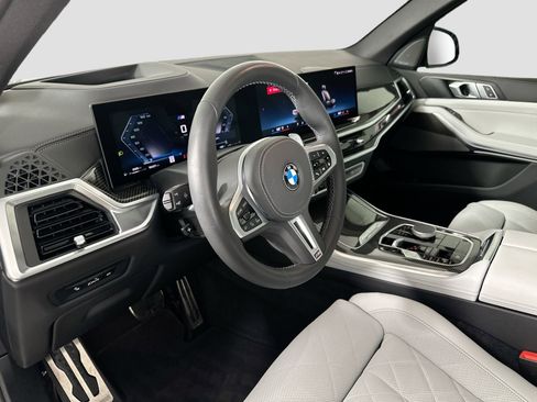 Certified 2025 BMW X5 M60i w/ Climate Comfort Package image 10