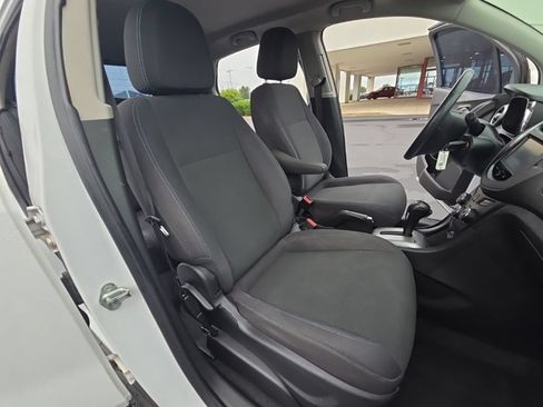 Used 2016 Chevrolet Trax LS FWD image 23