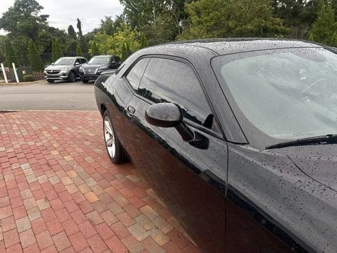 Used 2018 Dodge Challenger SXT w/ Super Sport Group (SS/T) RWD image 18