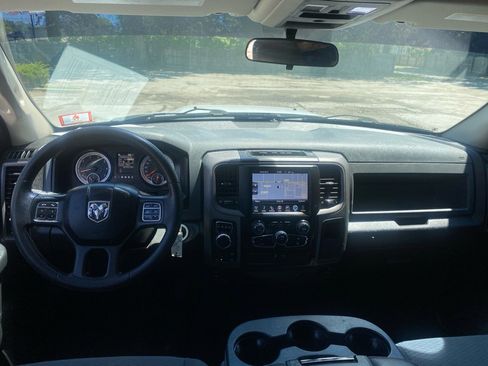 Used 2017 RAM 1500 Express w/ Express Value Package AWD/4WD image 18