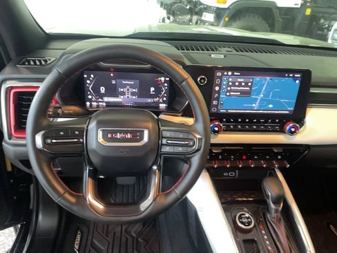 Used 2024 GMC Canyon AT4X w/ AT4X AEV Edition AWD/4WD image 15