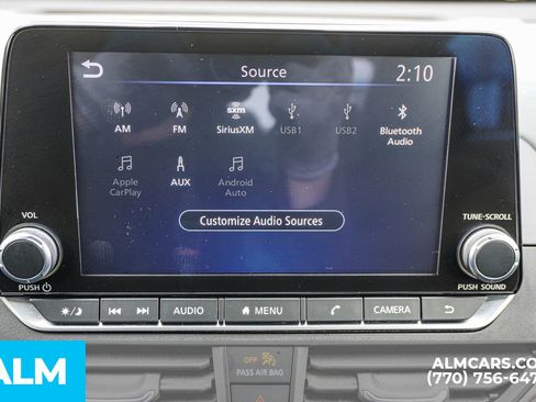Used 2024 Nissan Altima 2.5 SV FWD image 40