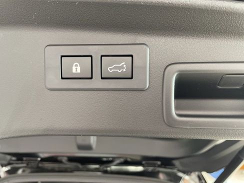 New 2026 Subaru Outback Touring AWD/4WD image 12