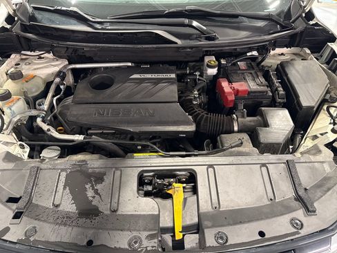 Used 2024 Nissan Rogue SV AWD/4WD image 40