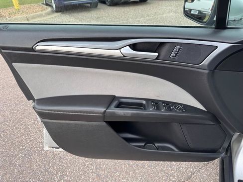 Used 2014 Ford Fusion S FWD image 16
