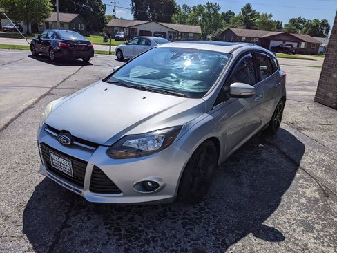 Used 2012 Ford Focus Titanium FWD image 7