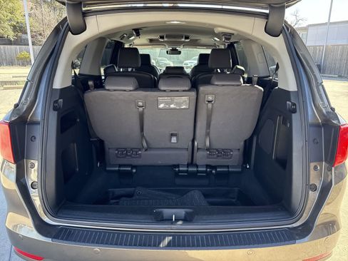 Used 2023 Honda Odyssey Touring image 18