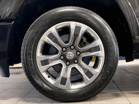Used 2022 RAM 1500 Limited w/ Body Color Bumper Group AWD/4WD image 7