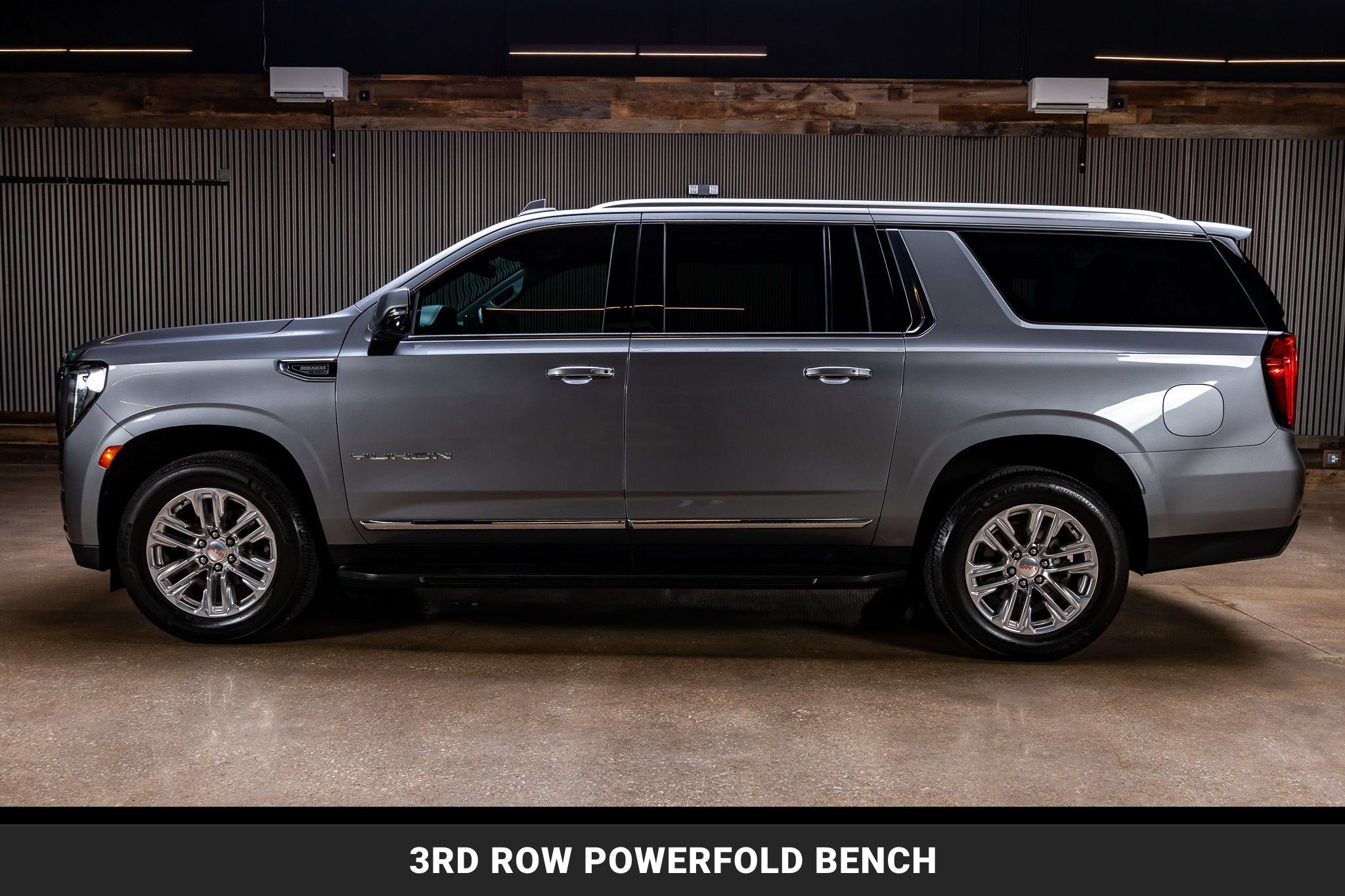 Used 2021 GMC Yukon XL SLT w/ SLT Luxury Package RWD image 5