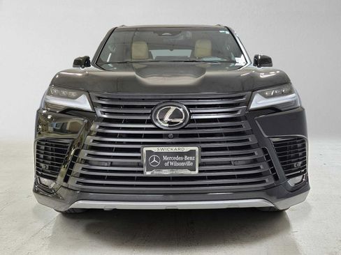 Used 2026 Lexus LX 600 4WD w/ Appearance Package image 8