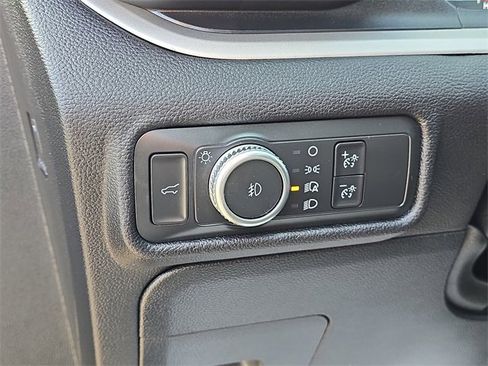 Used 2021 Ford Explorer XLT w/ Equipment Group 202A image 8