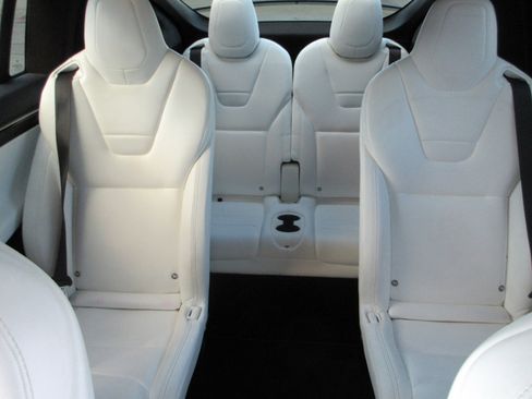 Used 2017 Tesla Model X P100D image 31