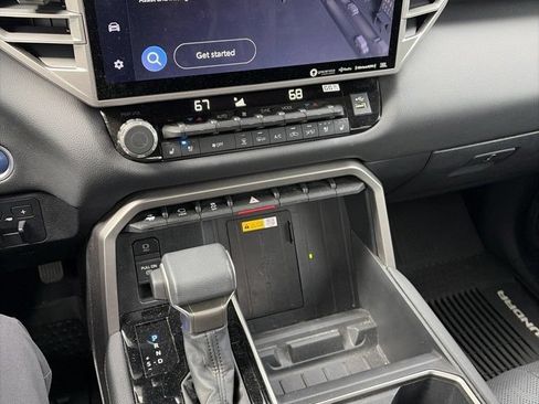 Used 2022 Toyota Tundra Limited AWD/4WD image 9