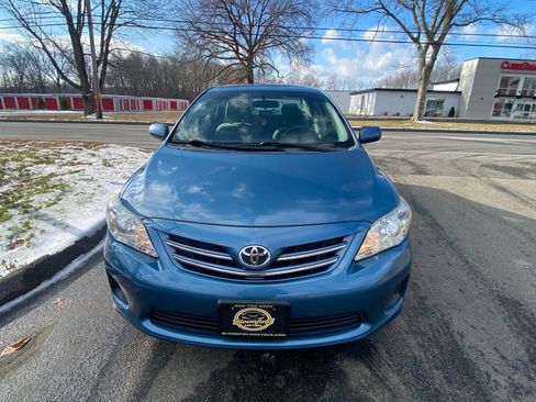 Used 2013 Toyota Corolla LE Special Edition image 8