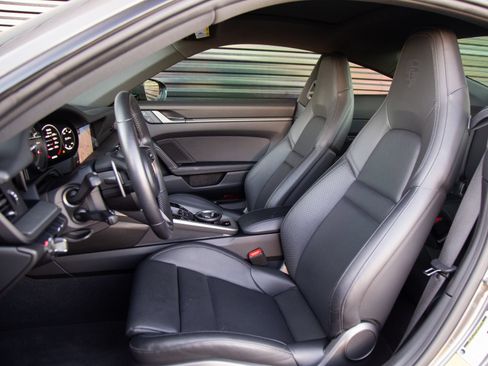 Certified 2024 Porsche 911 Carrera 4S AWD/4WD image 5