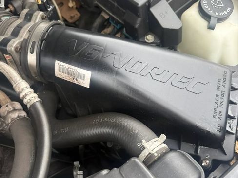 Used 2001 Chevrolet S10 Pickup LS AWD/4WD image 22