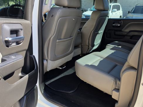 Used 2015 Chevrolet Silverado 2500 W/T AWD/4WD image 14