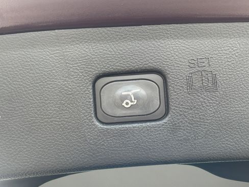 Used 2022 Ford Edge Titanium AWD/4WD image 34