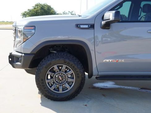 Used 2024 GMC Sierra 1500 AT4X AWD/4WD image 4