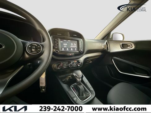 Used 2021 Kia Soul LX image 25