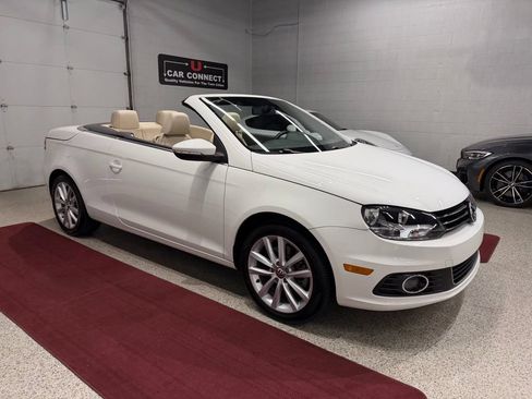 Used 2013 Volkswagen Eos Komfort FWD image 10