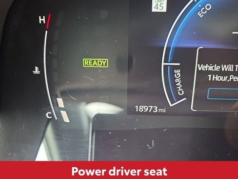 Used 2025 Toyota Camry SE w/ Multimedia Upgrade Package image 19