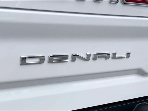 New 2026 GMC Sierra 2500 Denali w/ Denali Reserve Package AWD/4WD image 15
