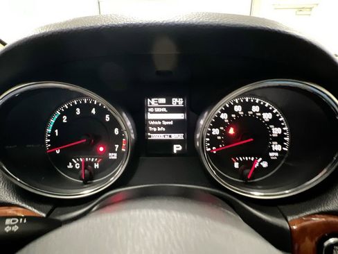 Used 2013 Jeep Grand Cherokee Limited w/ Luxury Group II image 11